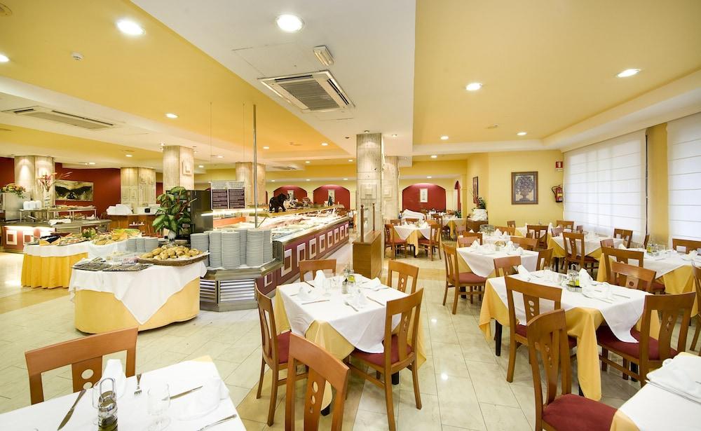 Hotelli Monarque Park Fuengirola